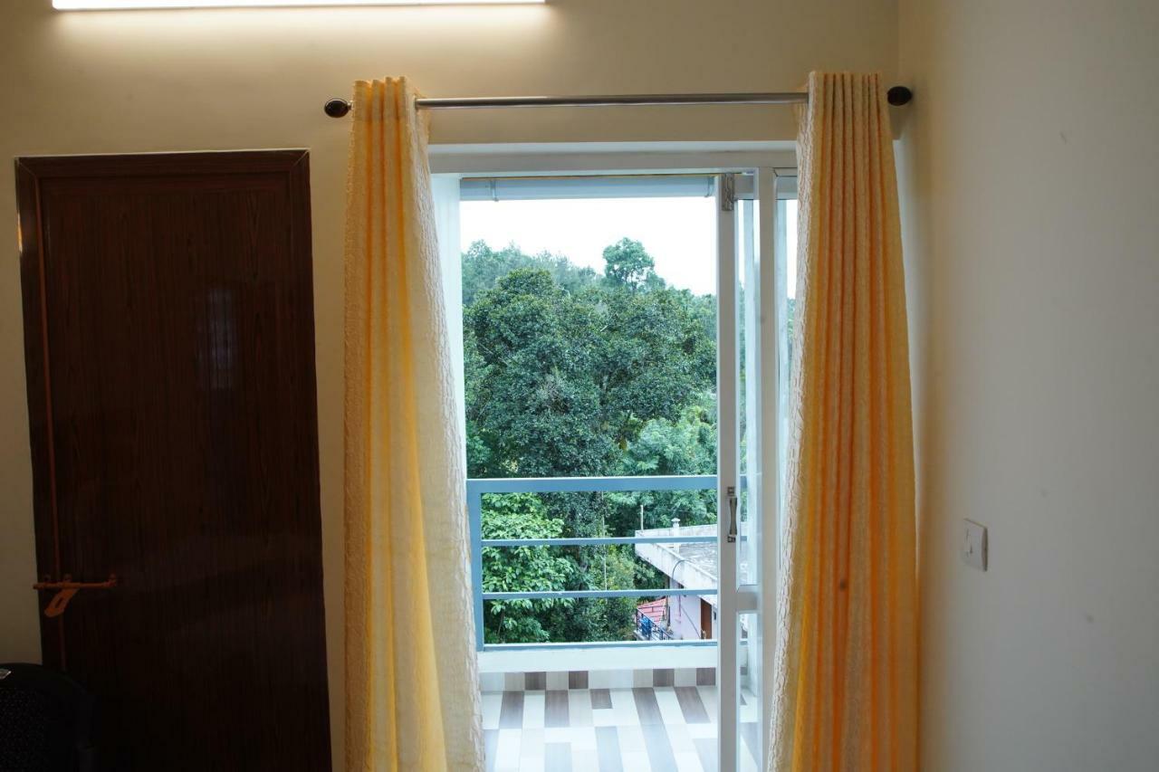 Lamond Holidays Munnar Bagian luar foto